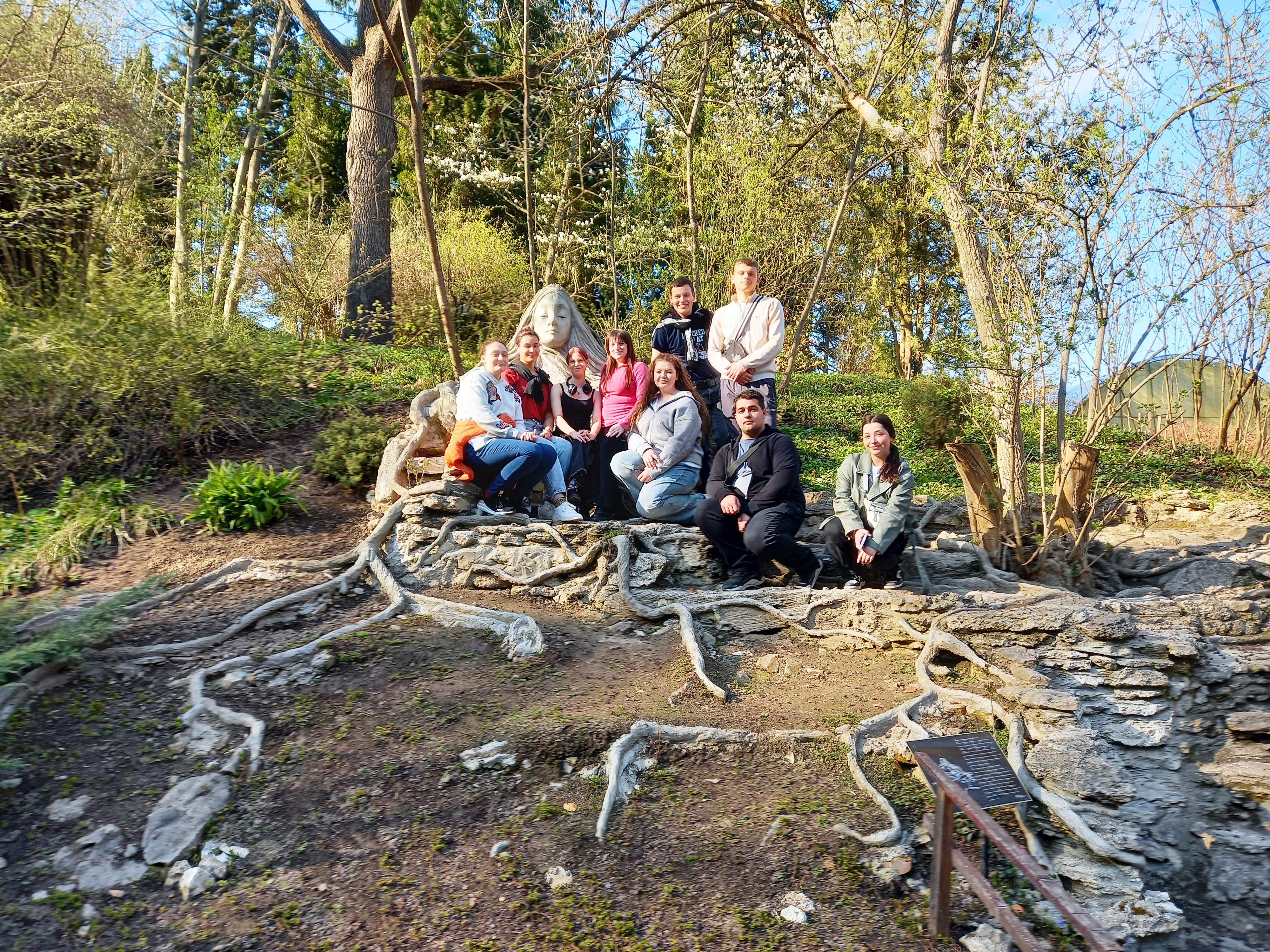 На троні природи.jpg